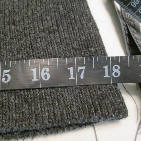 Roz & Ali Sleeveless Gray Knit Black Faux Collar Sweater Vest -Small-VGC - Picture 11 of 14